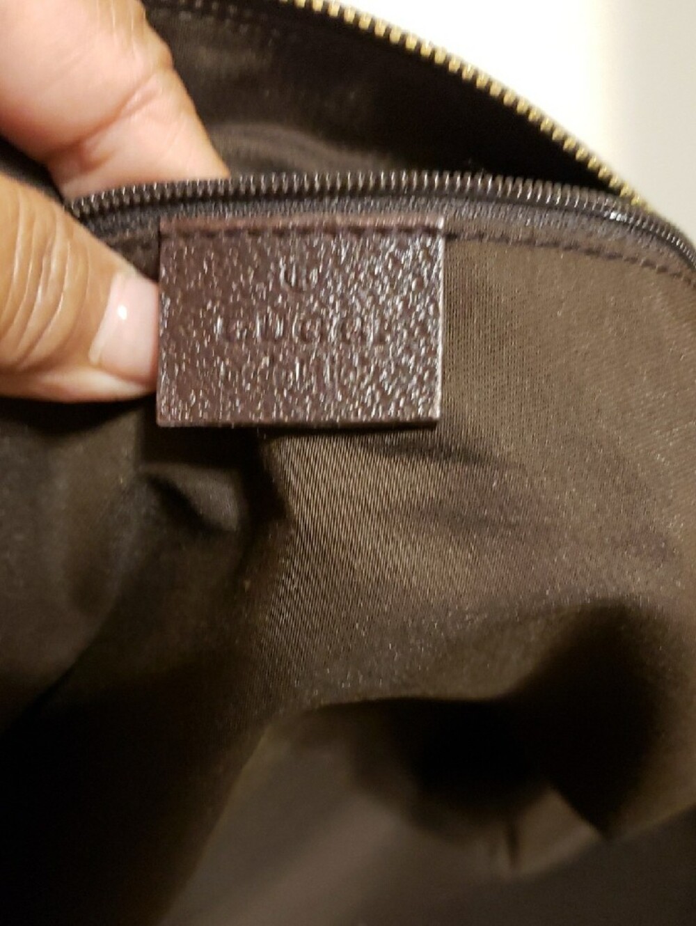 Gucci Beige GG Canvas Shoulder Bag with Dark Brown Leather Trim - Picture 2 of 16